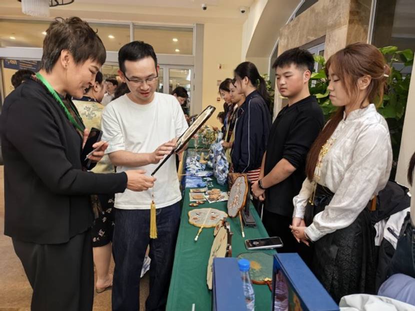 说明:https://www.jscst.edu.cn/_upload/article/images/36/d9/d37e6eb94ed0a3197d784762d197/5c5fe6c5-6c1e-4622-8e27-b666d7fa3a8f.jpg
